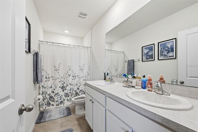 32992 MAJOR OAK DRIVE, Wesley Chapel, FL 33545