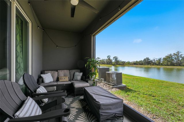 32992 MAJOR OAK DRIVE, Wesley Chapel, FL 33545