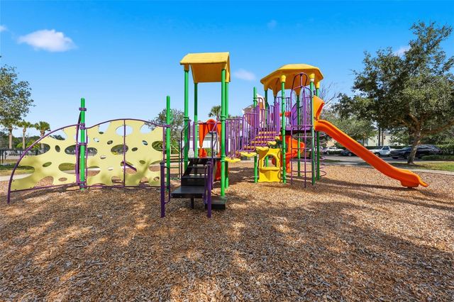 32992 MAJOR OAK DRIVE, Wesley Chapel, FL 33545