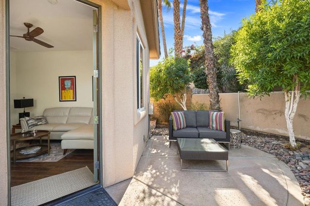 49105 Casa Del Rio, La Quinta, CA 92253