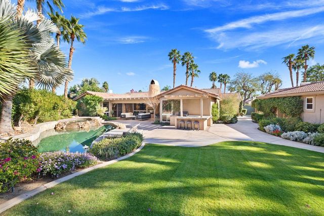 49105 Casa Del Rio, La Quinta, CA 92253