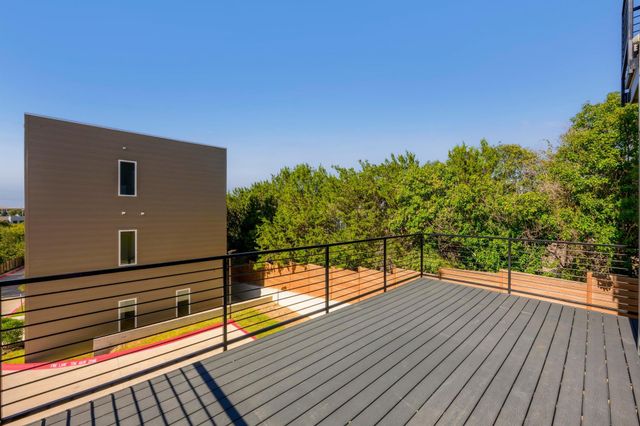 2309 Montopolis DR 6, Austin, TX 78741