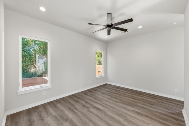 2309 Montopolis DR 6, Austin, TX 78741