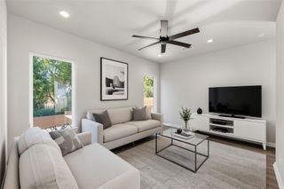 2309 Montopolis DR 6, Austin, TX 78741