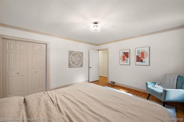 27331 Gardenway Road, Franklin, MI 48025