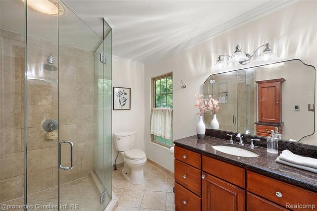 27331 Gardenway Road, Franklin, MI 48025