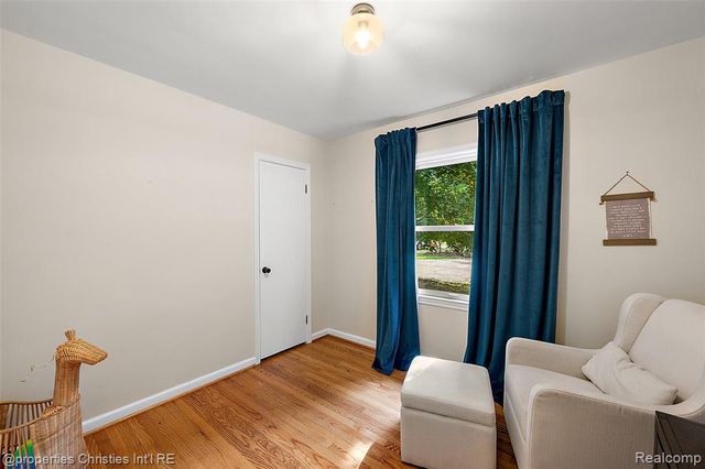 27331 Gardenway Road, Franklin, MI 48025