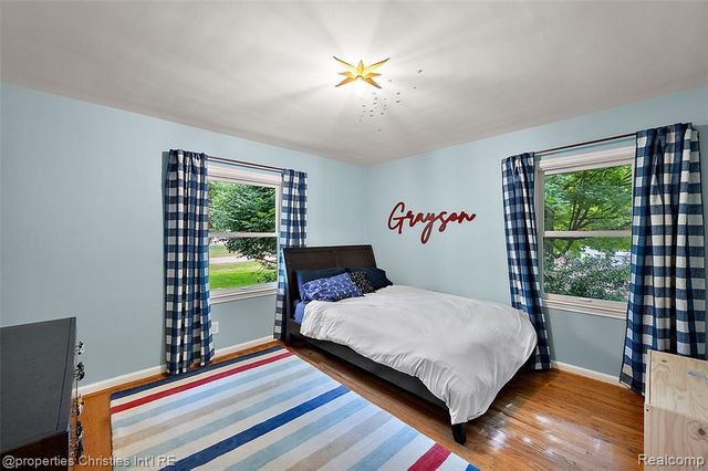 27331 Gardenway Road, Franklin, MI 48025