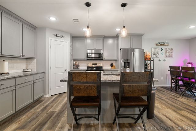 303 Rawlings Road, Durant, OK 74701