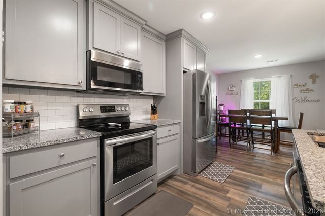 303 Rawlings Road, Durant, OK 74701