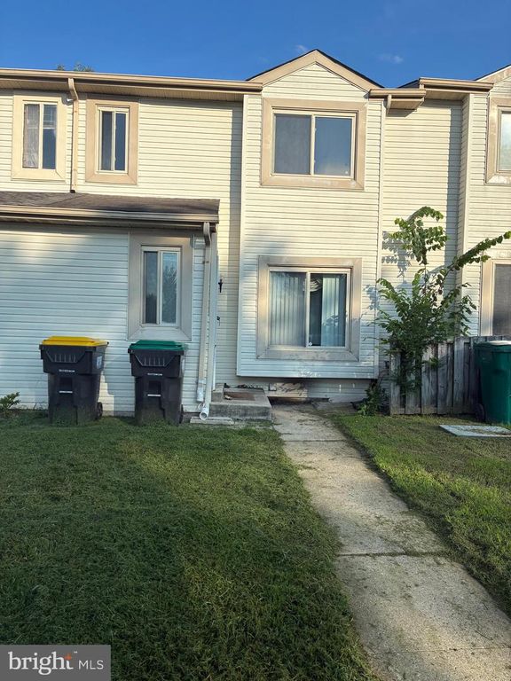11 LIBORIO LN, NEW CASTLE, DE 19720 — exterior