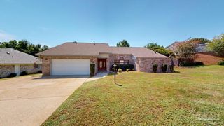 2221 Oxford Dr, Pensacola, FL 32503