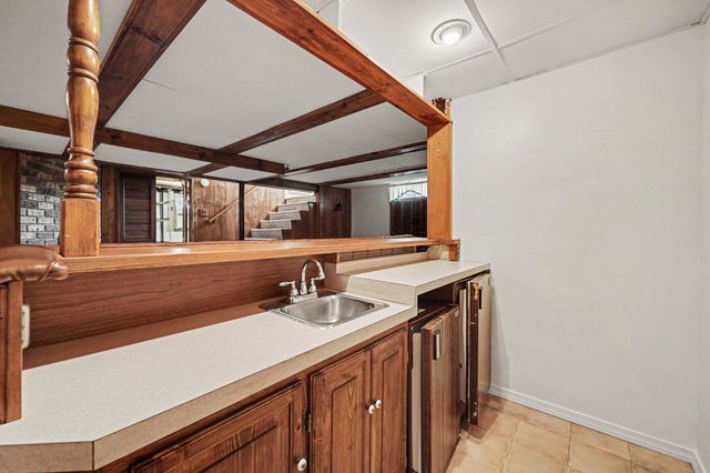 1139 Kelsey Street NE, Grand Rapids, MI 49505