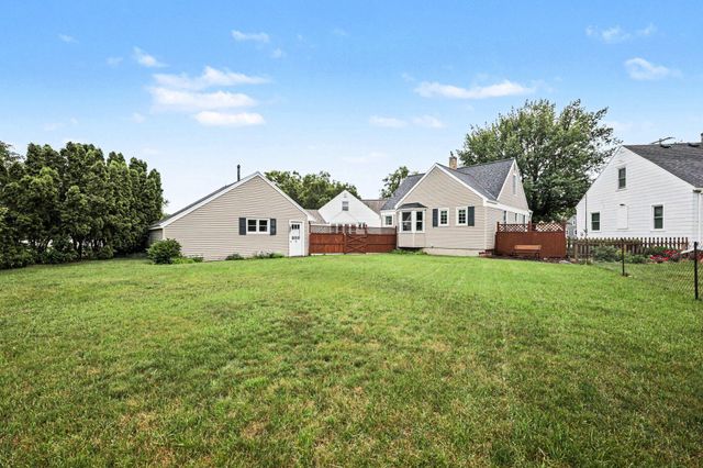 1139 Kelsey Street NE, Grand Rapids, MI 49505