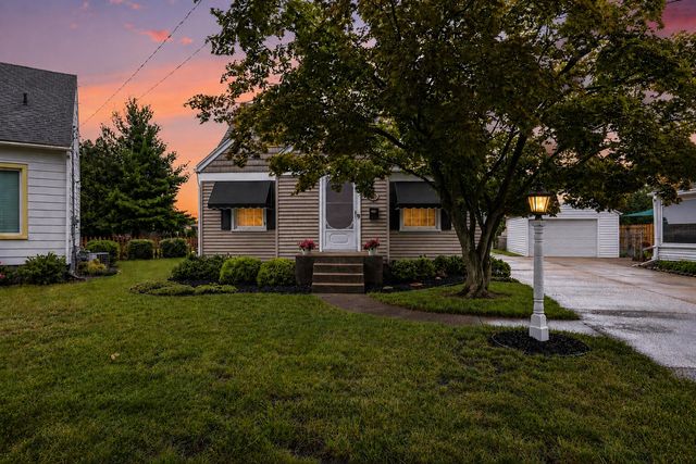 1139 Kelsey Street NE, Grand Rapids, MI 49505