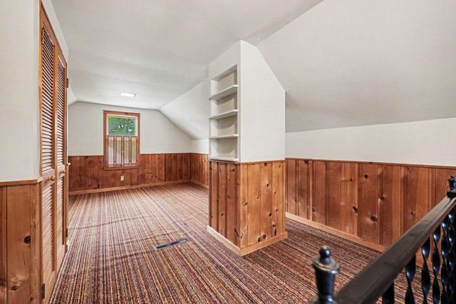 1139 Kelsey Street NE, Grand Rapids, MI 49505