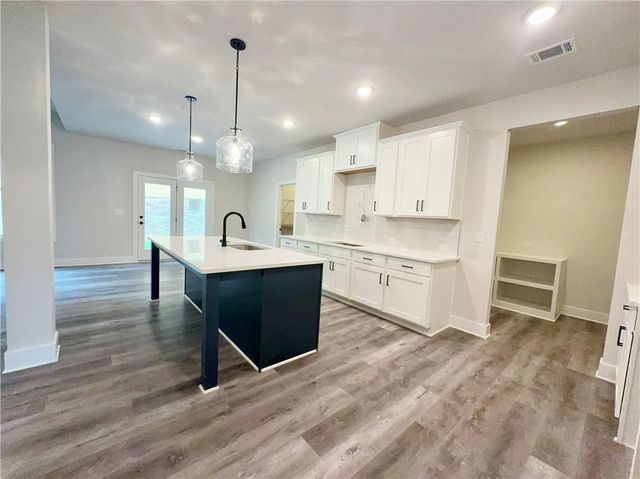 4260 Shirebrook Trail, Hoschton, GA 30548