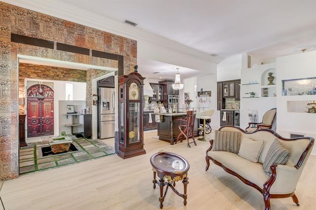 6590 Fountains Circle, Lake Worth, FL 33467