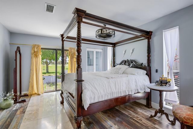 6590 Fountains Circle, Lake Worth, FL 33467