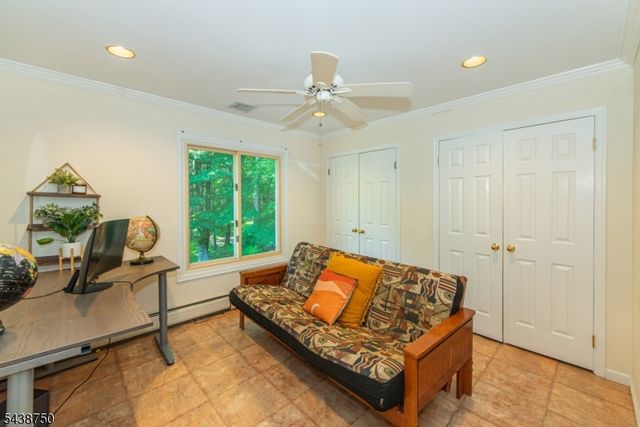 52 Tower Hill Ln, Kinnelon Boro, NJ 07405