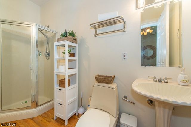 52 Tower Hill Ln, Kinnelon Boro, NJ 07405
