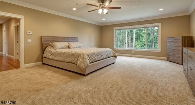 52 Tower Hill Ln, Kinnelon Boro, NJ 07405