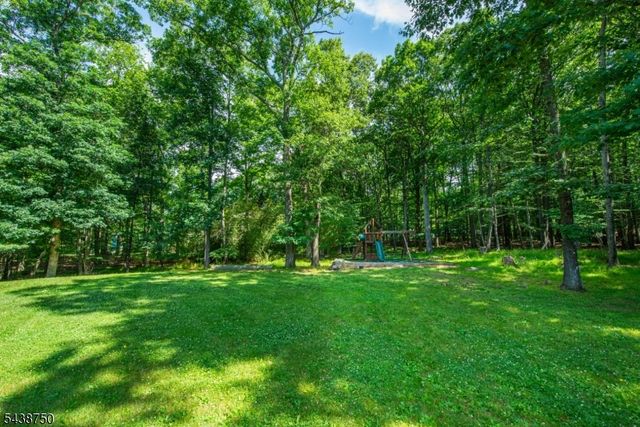 52 Tower Hill Ln, Kinnelon Boro, NJ 07405