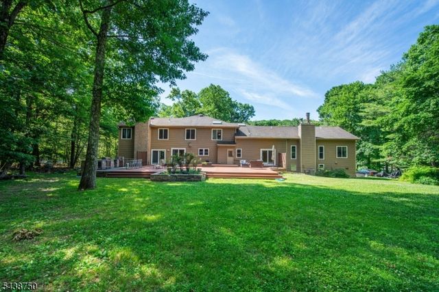 52 Tower Hill Ln, Kinnelon Boro, NJ 07405