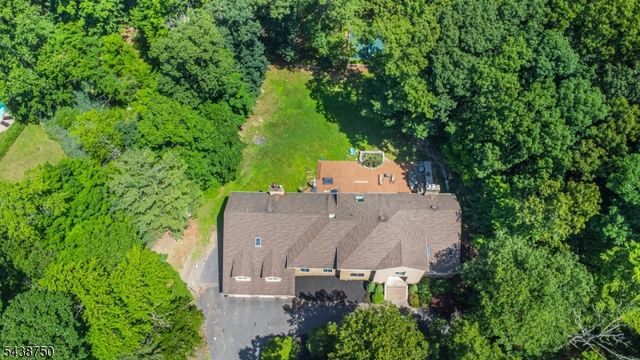 52 Tower Hill Ln, Kinnelon Boro, NJ 07405