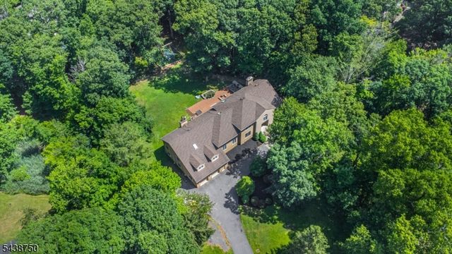52 Tower Hill Ln, Kinnelon Boro, NJ 07405