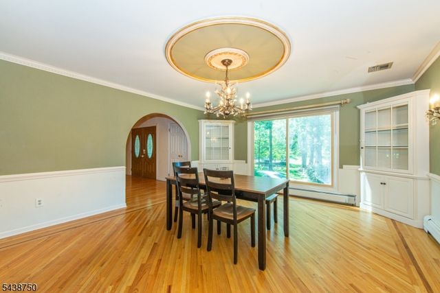52 Tower Hill Ln, Kinnelon Boro, NJ 07405