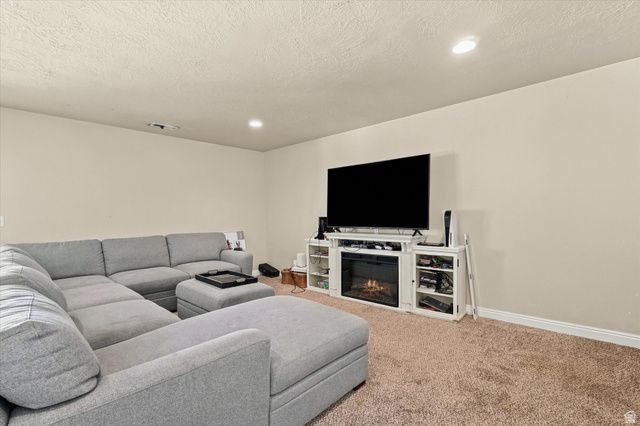 4582 W BLACK POWDER DR, Herriman, UT 84096