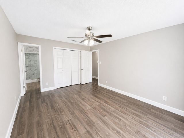 10806 Parkland Woods Drive, Sugar Land, TX 77498