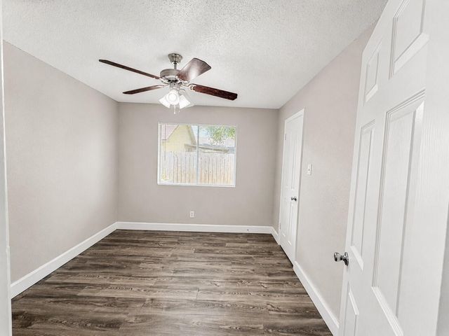 10806 Parkland Woods Drive, Sugar Land, TX 77498