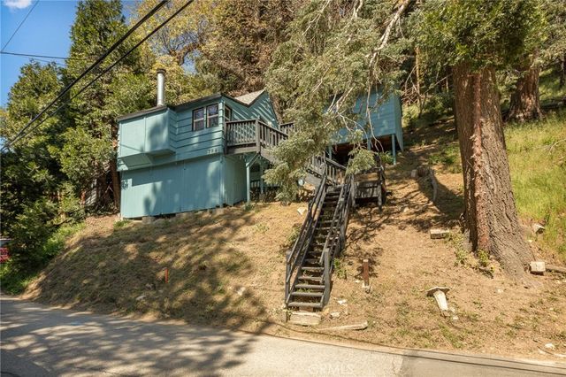 794 Virginia Court, Lake Arrowhead, CA 92352