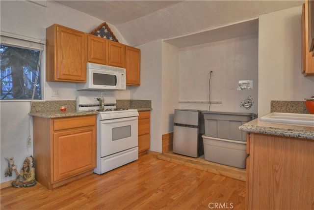 794 Virginia Court, Lake Arrowhead, CA 92352