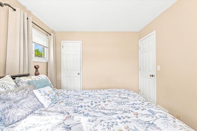 11649 Wren Street NW, Coon Rapids, MN 55433