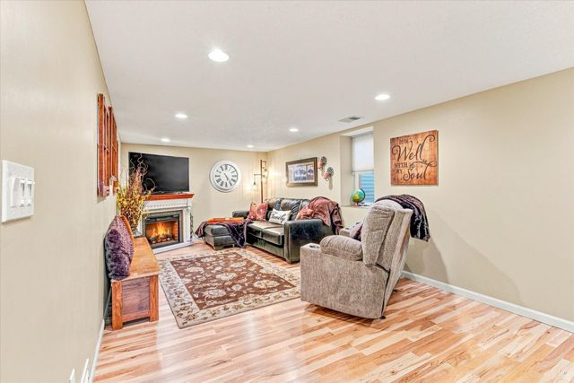 11649 Wren Street NW, Coon Rapids, MN 55433