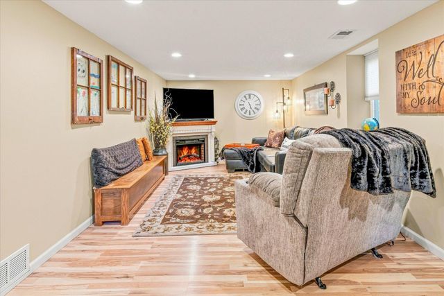 11649 Wren Street NW, Coon Rapids, MN 55433