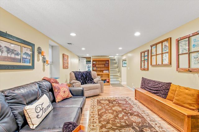 11649 Wren Street NW, Coon Rapids, MN 55433