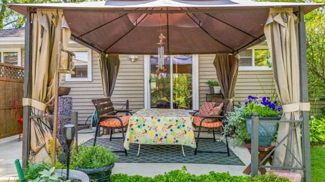 11649 Wren Street NW, Coon Rapids, MN 55433