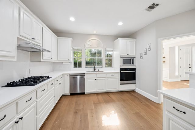 7913 Morningdew Drive, Plano, TX 75025