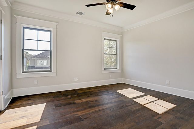 1901 Bradshaw Street, Houston, TX 77008