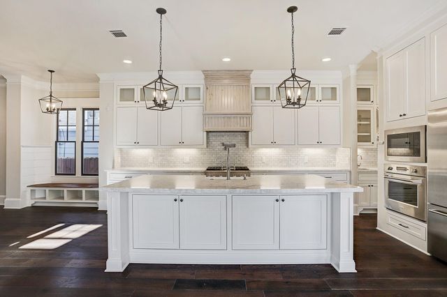 1901 Bradshaw Street, Houston, TX 77008