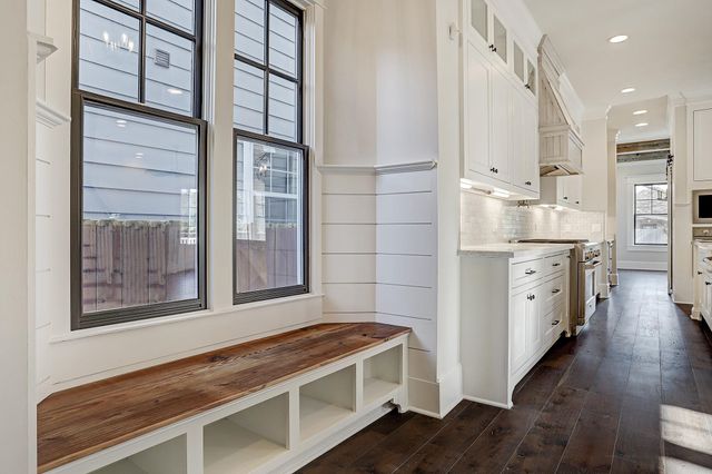 1901 Bradshaw Street, Houston, TX 77008