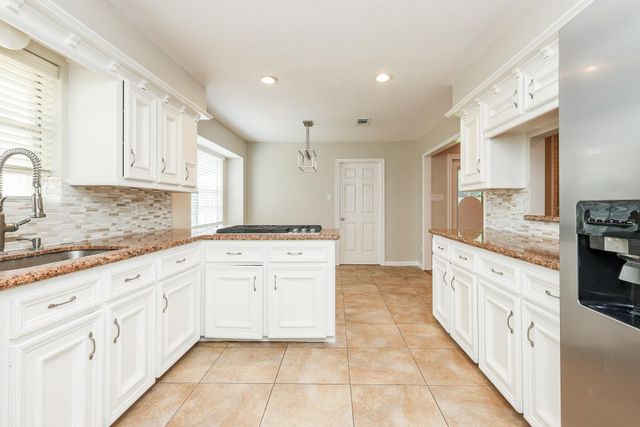 31106 Alice Lane, Tomball, TX 77375