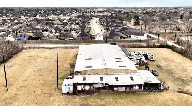 6201 Dogwood Avenue, Manvel, TX 77578