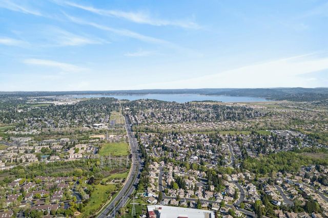 102 Moylan Way, Folsom, CA 95630