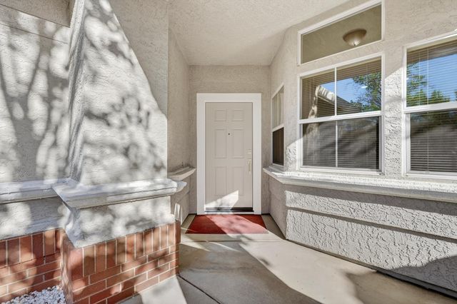 102 Moylan Way, Folsom, CA 95630