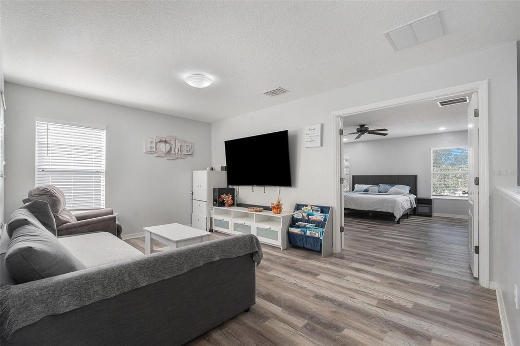 Image 11 of property listing at 9711 SIMEON DRIVE, Land O Lakes, FL 34638